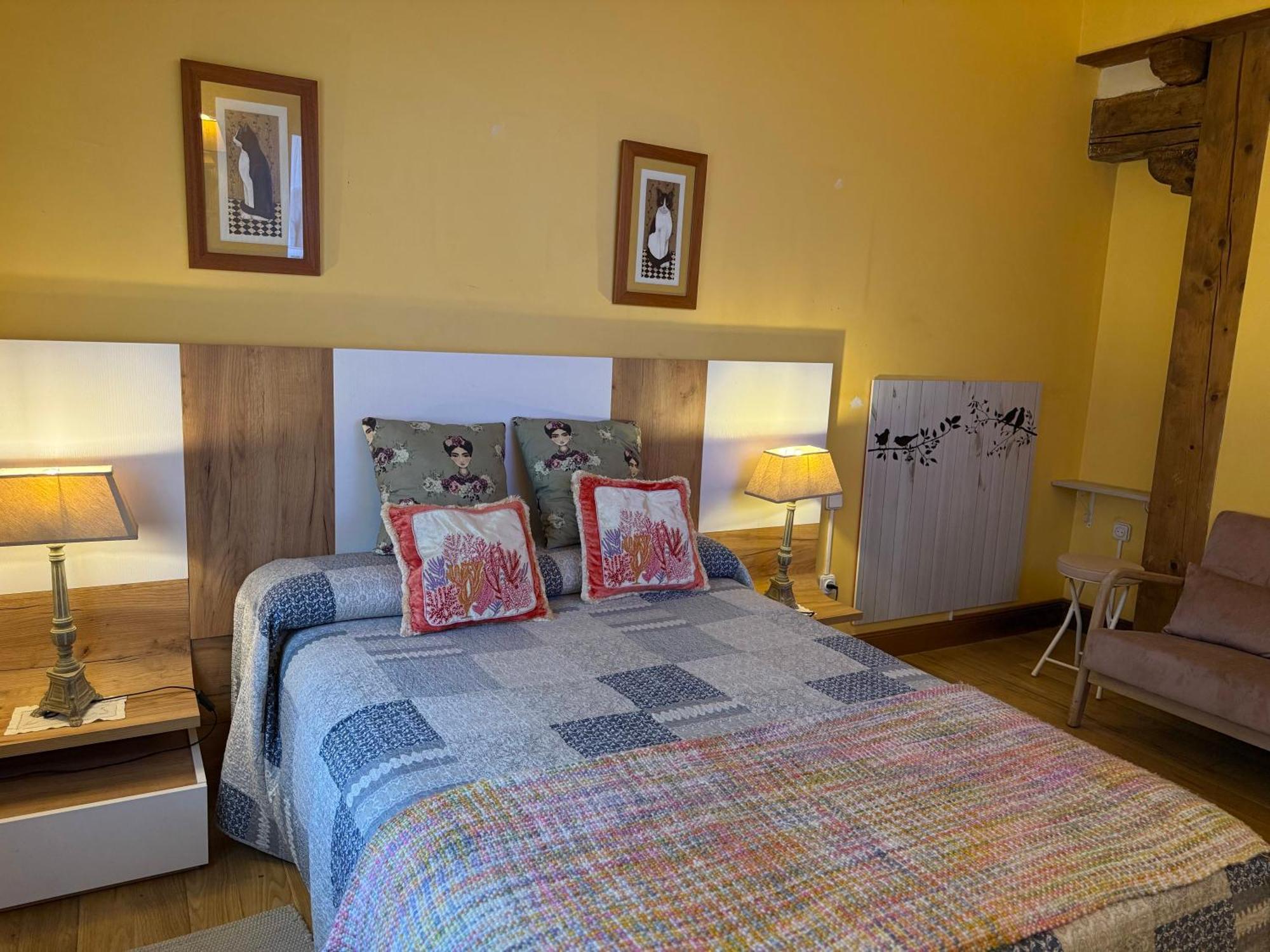 Casa Peluaga Guest House โอยาร์ทชุน ภายนอก รูปภาพ