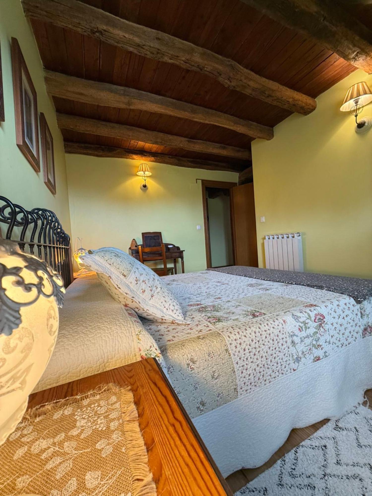 Casa Peluaga Guest House โอยาร์ทชุน ภายนอก รูปภาพ