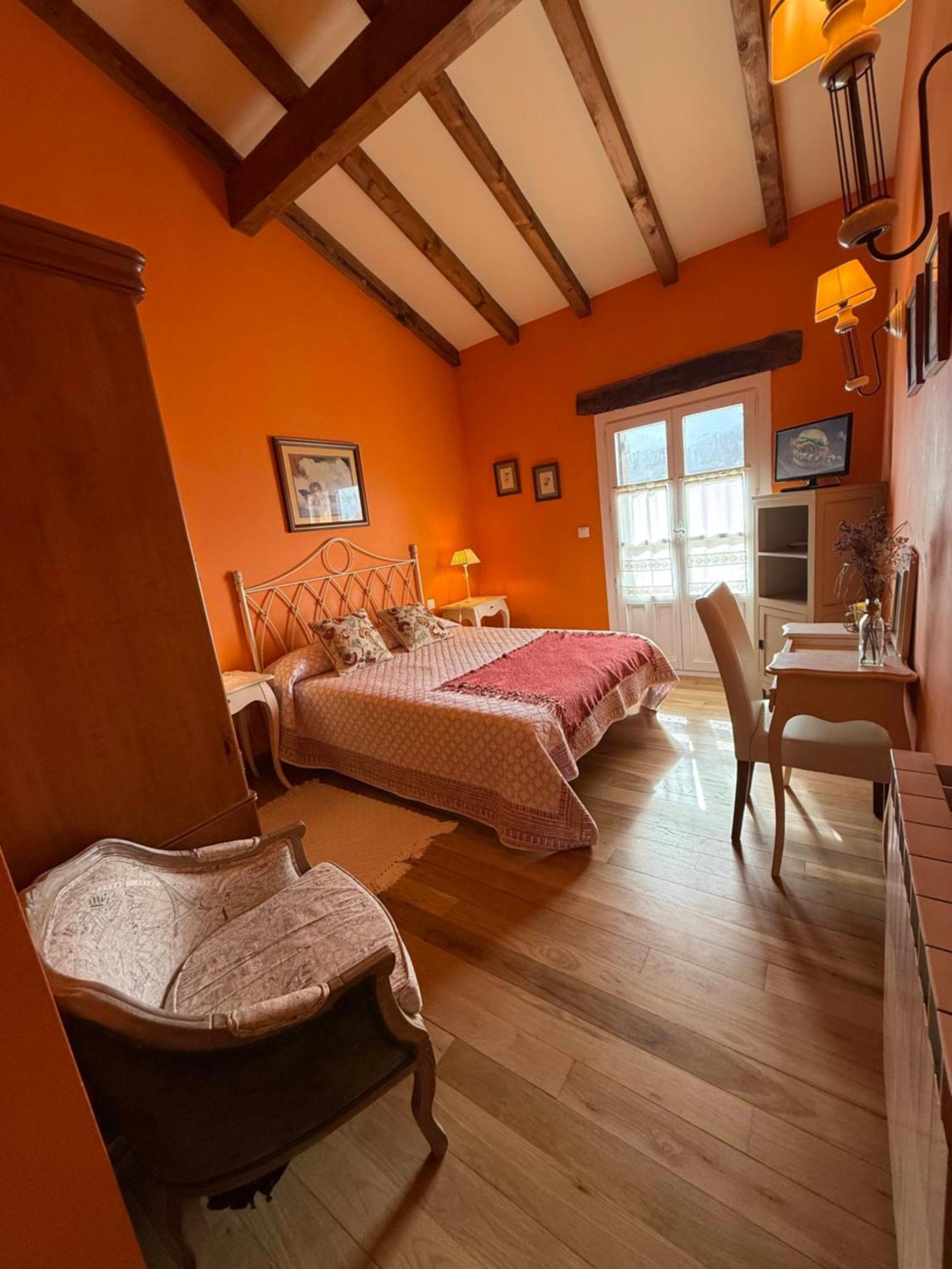 Casa Peluaga Guest House โอยาร์ทชุน ภายนอก รูปภาพ