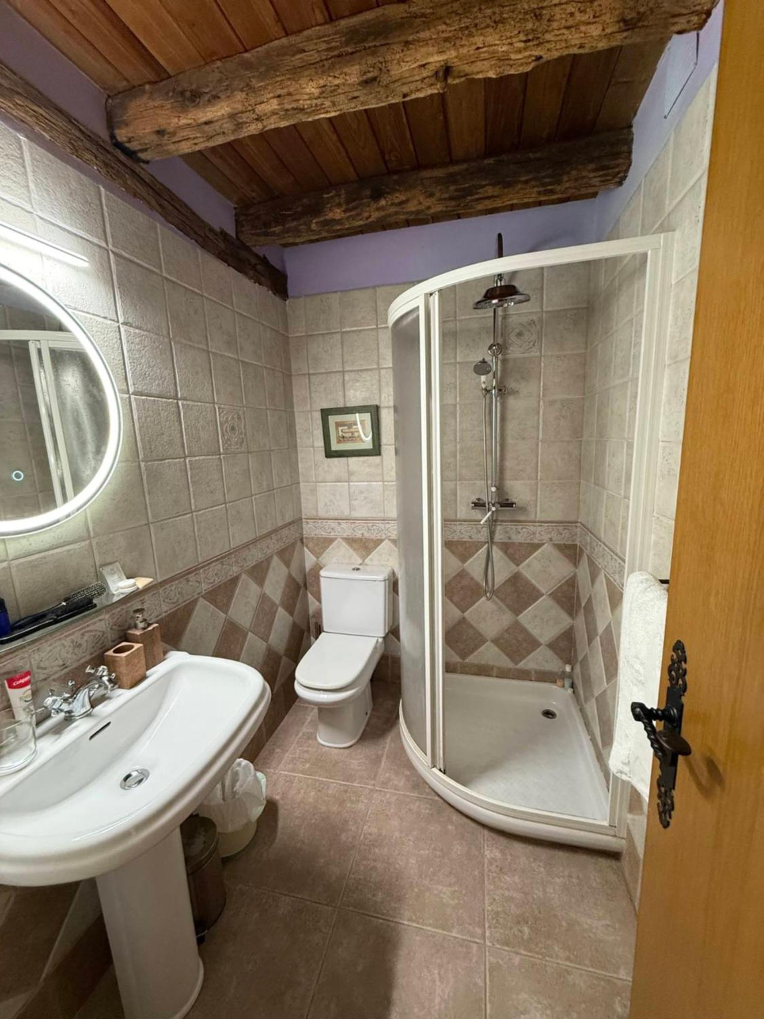 Casa Peluaga Guest House โอยาร์ทชุน ภายนอก รูปภาพ