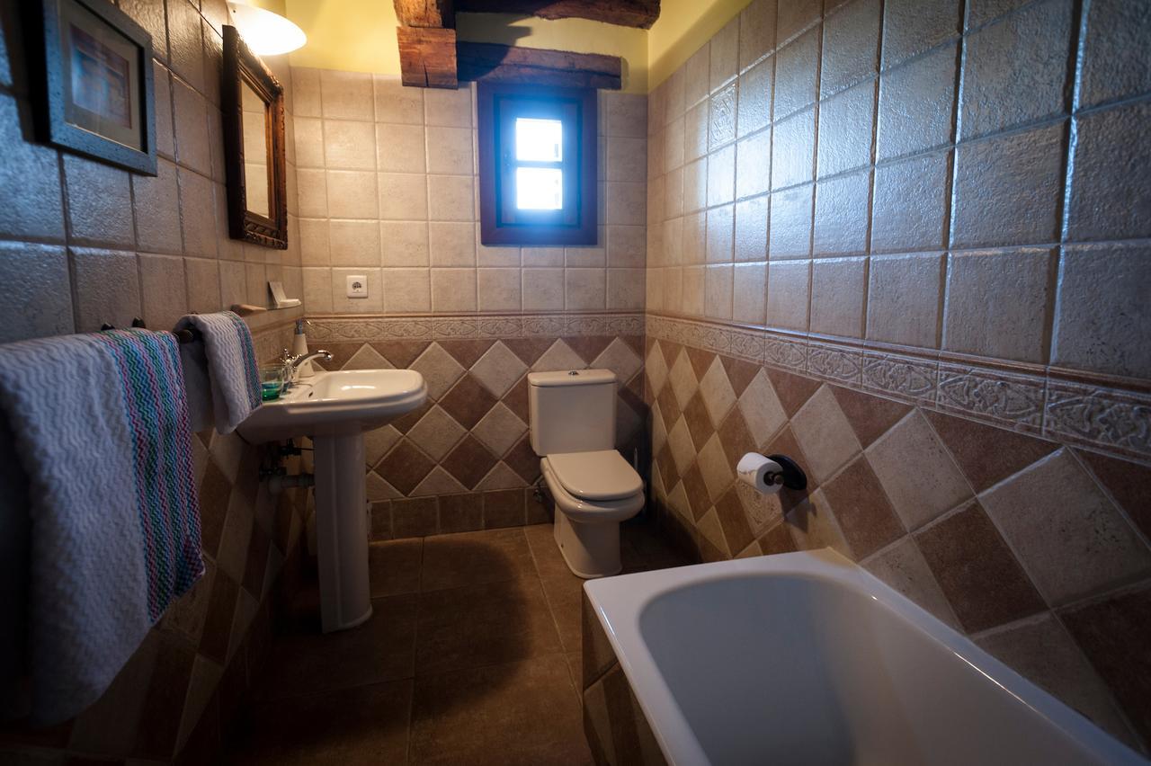 Casa Peluaga Guest House โอยาร์ทชุน ภายนอก รูปภาพ